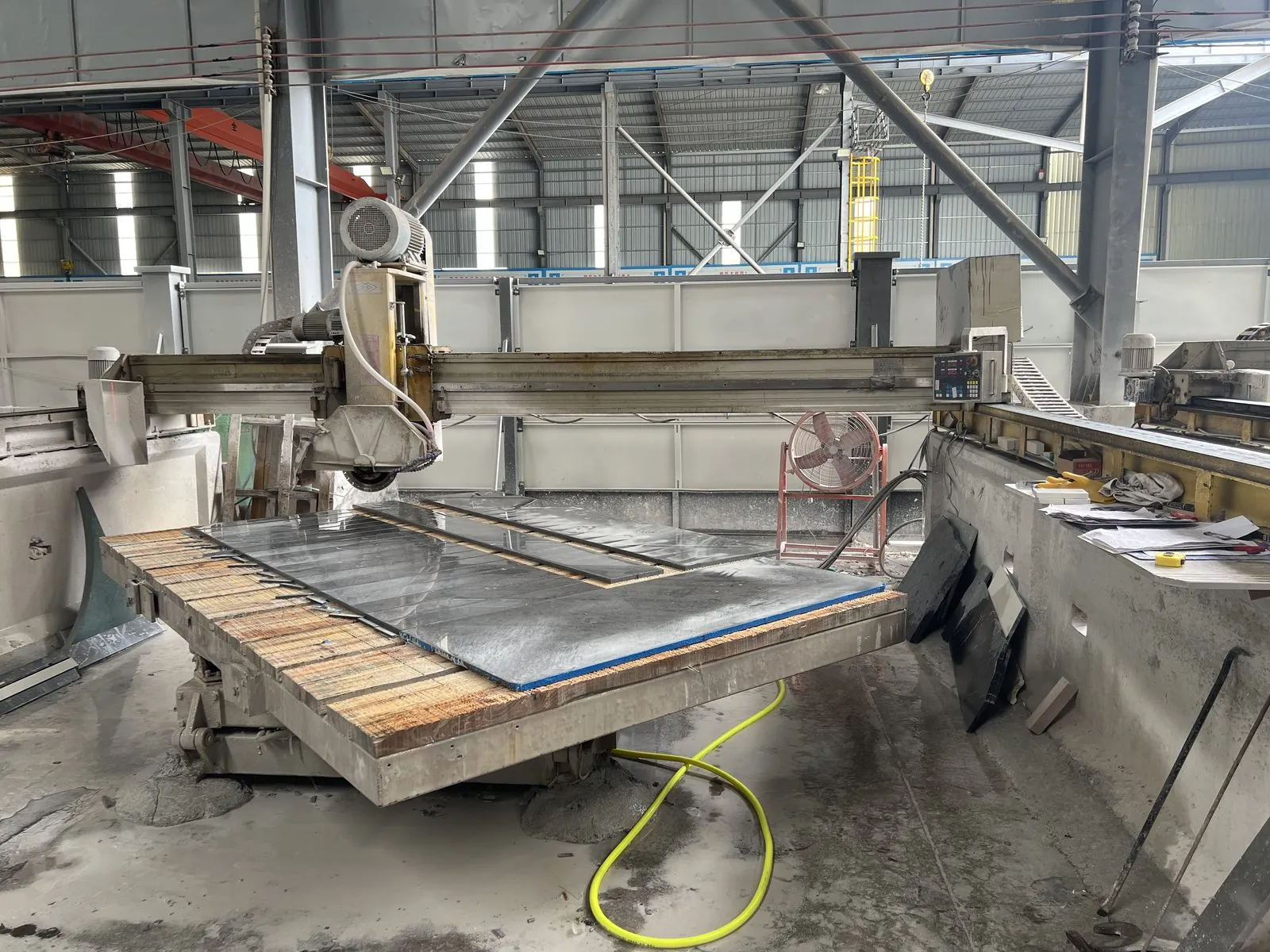Smart bridge saw